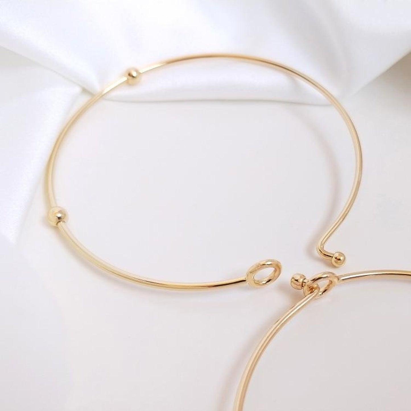 Golden Essence Minimalist Bracelet